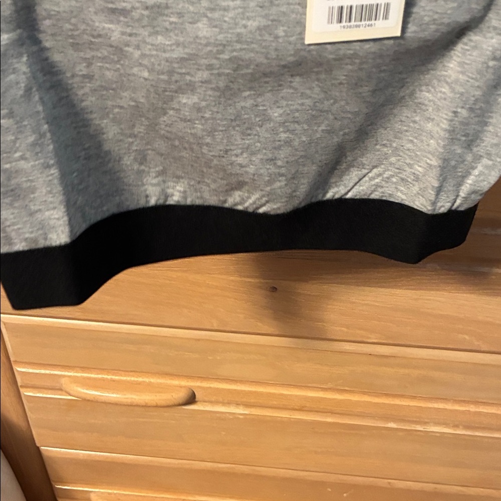 Choosy Chic Gray Crop Top for Women Small Backyard Barbeque - Picture 5 of 7